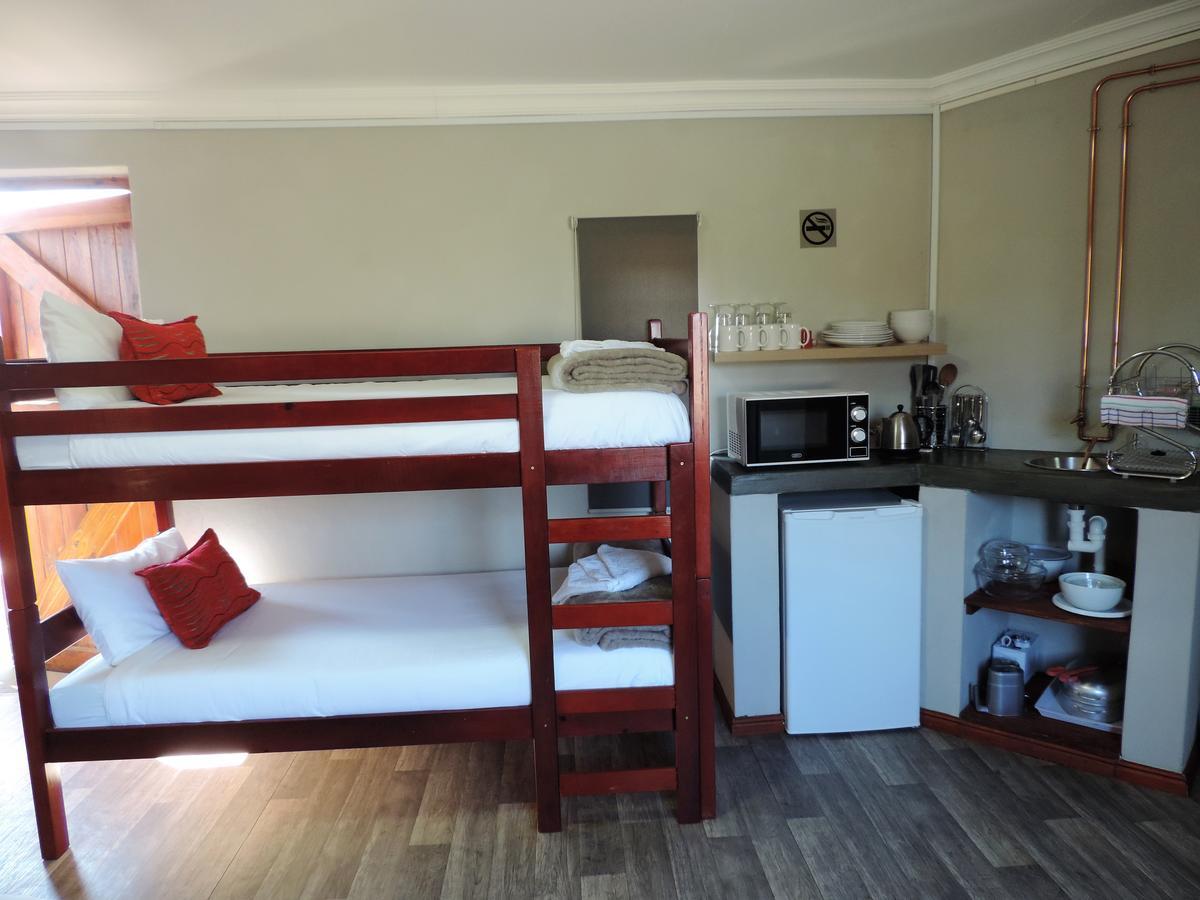 Teri-Lemveli Lodge Beaufort West Exterior foto